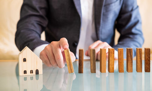 Eight strategies to help you beat all cash offers
