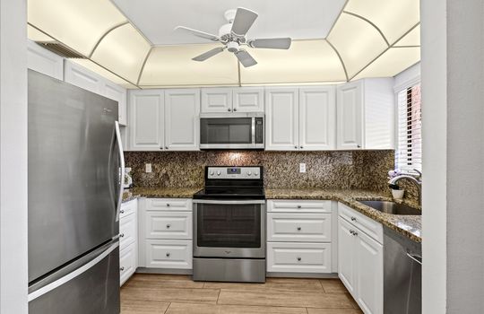 013-Interior-8