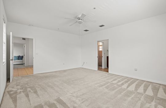 041-Interior-35