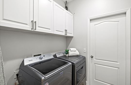 050-Interior-37