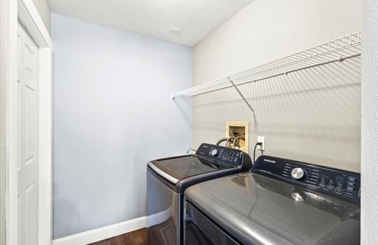 059-Interior-28