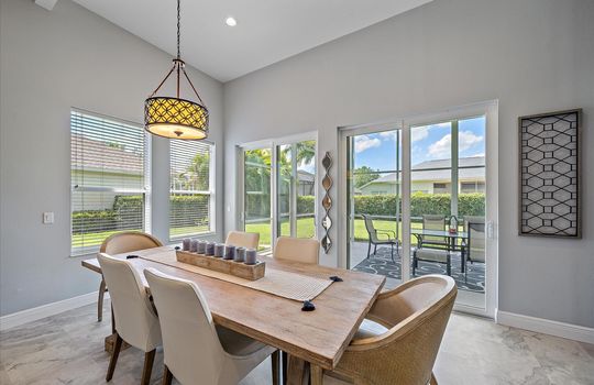 28-Dining Room 4
