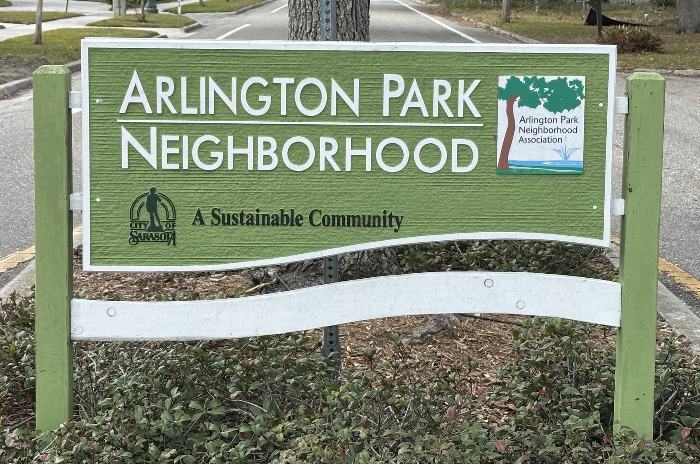 arlington park sign focused
