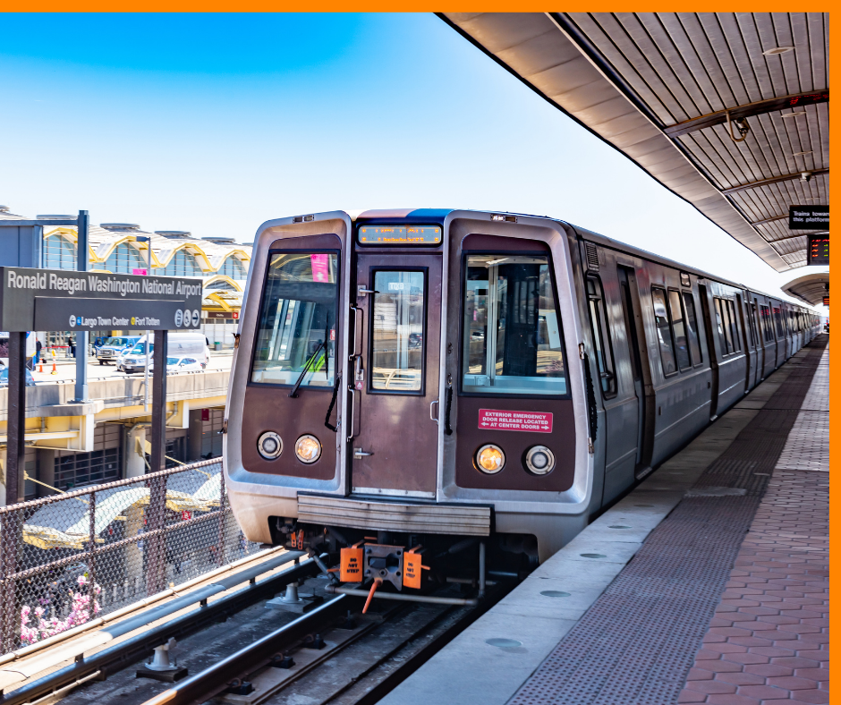 Blue line metro at Reagan metro station