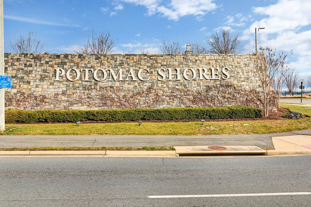 Potomac Shores Entry in Potomac Shores near 1665 Aspen Poplar Road