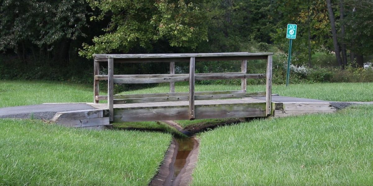 Small footbridge along a paved Franklin Farm trail