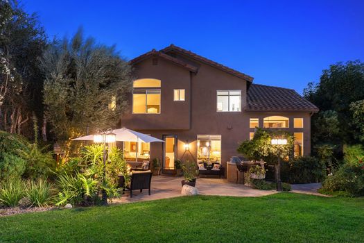 7_10495198_142415_vt-142415-ER-107