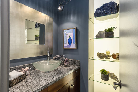 dsc_2121_51784383522_o