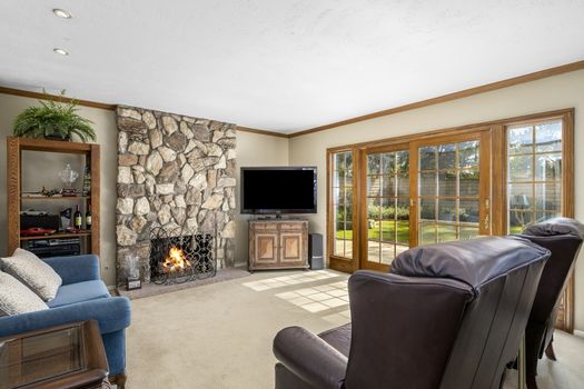 dsc_8975_51915873183_o