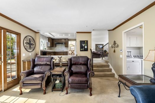 dsc_8979_51915776506_o