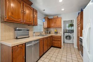 17_10976385_156583_156583-EI-117