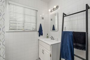 23_10976388_156583_156583-EI-123