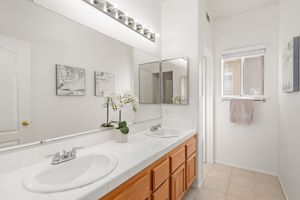 32_10981237_156319_156319-EI-132