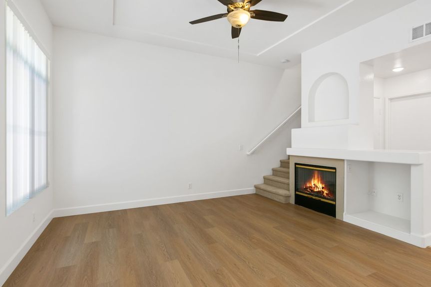 12_11138137_161499_161499-EI-112