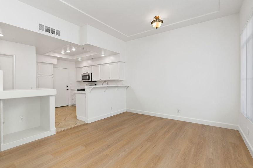 13_11138142_161499_161499-EI-113