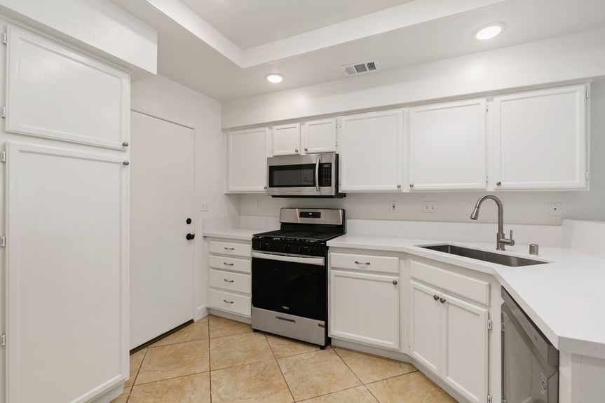 18_11138141_161499_161499-EI-118