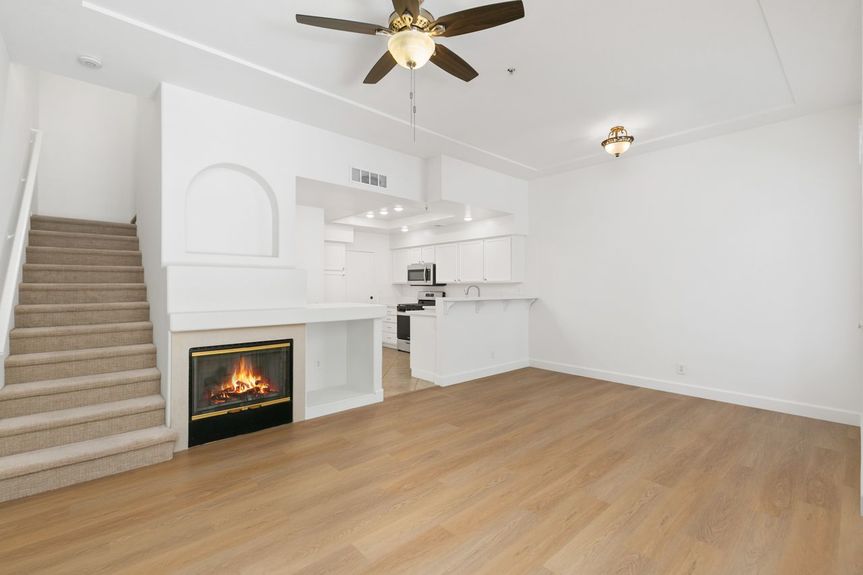 7_11138125_161499_161499-EI-107