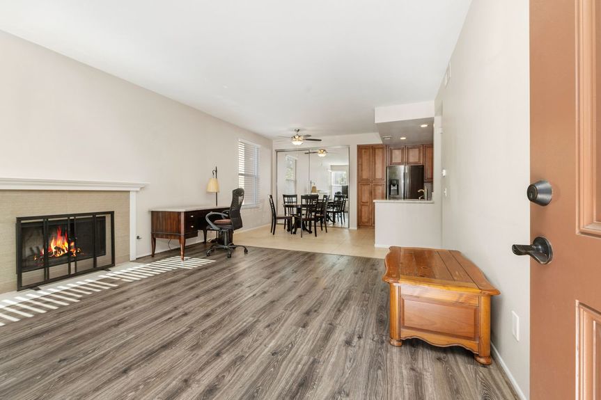 10_10_11234273_164383_164383-EI-110