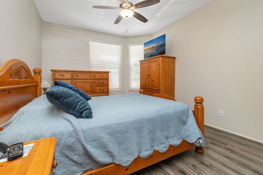 29_11234304_164383_164383-EI-129