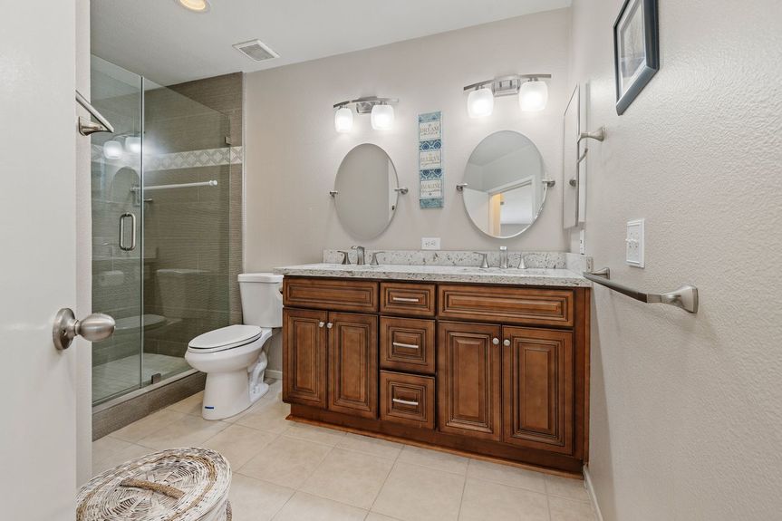 32_11234308_164383_164383-EI-132