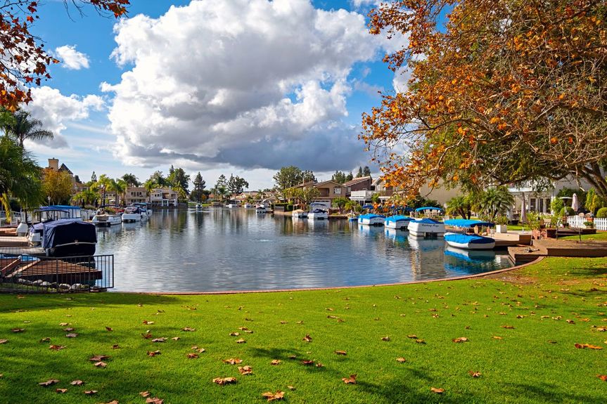 51_505_11403086_lake-forest-keys_49628713552_o