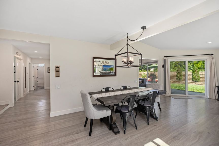 12_11441627_170267_170267-EI-112