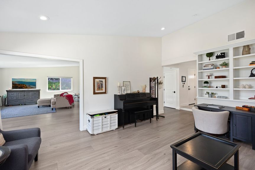 25_11441643_170267_170267-EI-125