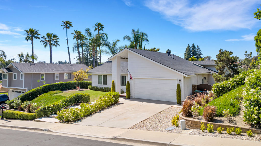 27101 Via Oviedo Low Resolution-8