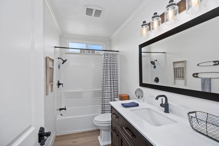 30_11441647_170267_170267-EI-130