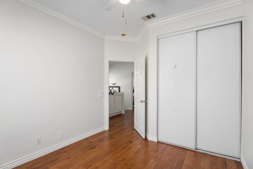 31_11524296_172477_172477-EI-131