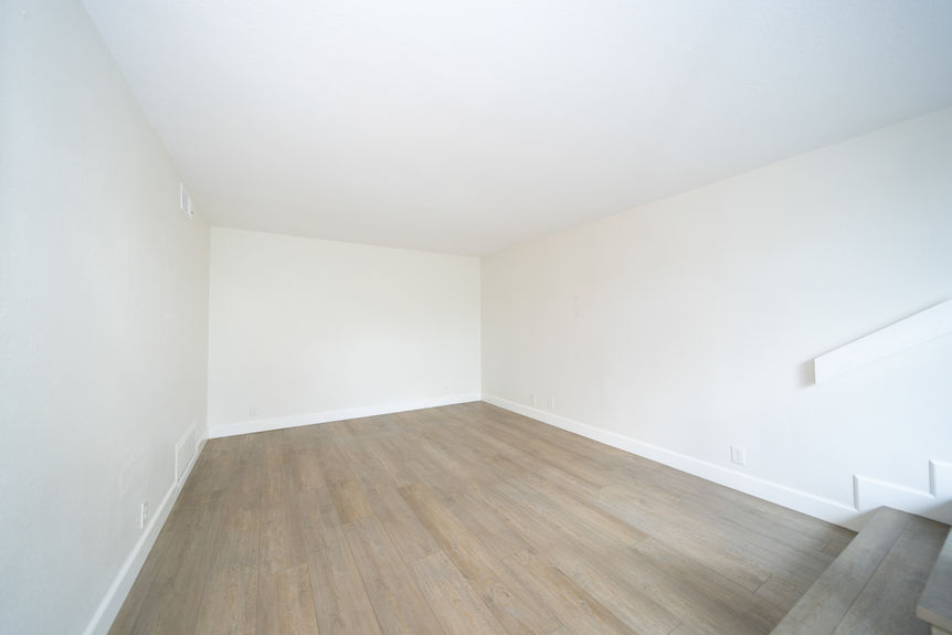 04_26283 Via Roble_004