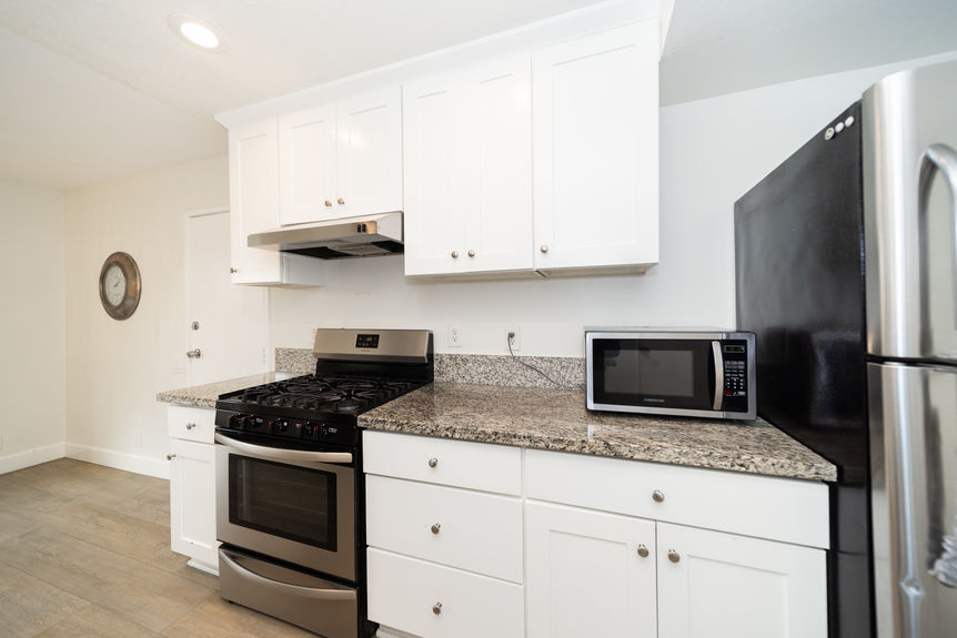 09_26283 Via Roble_009