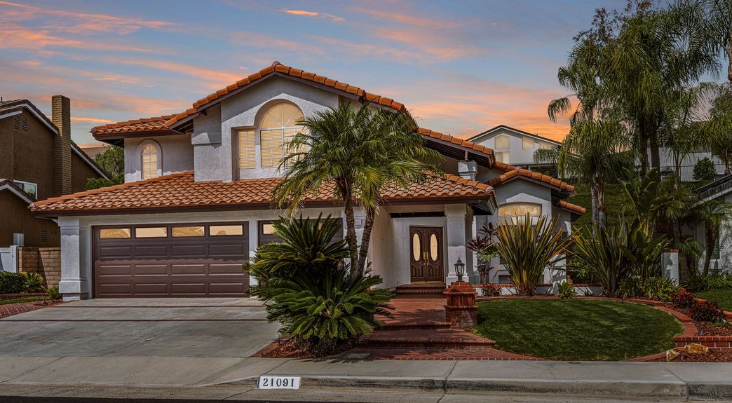 _M01_7211_Sunset MLS REady