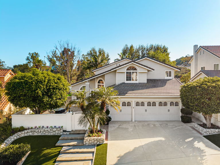 65_65-web-or-mls-DJI_20260802171737_0050_D