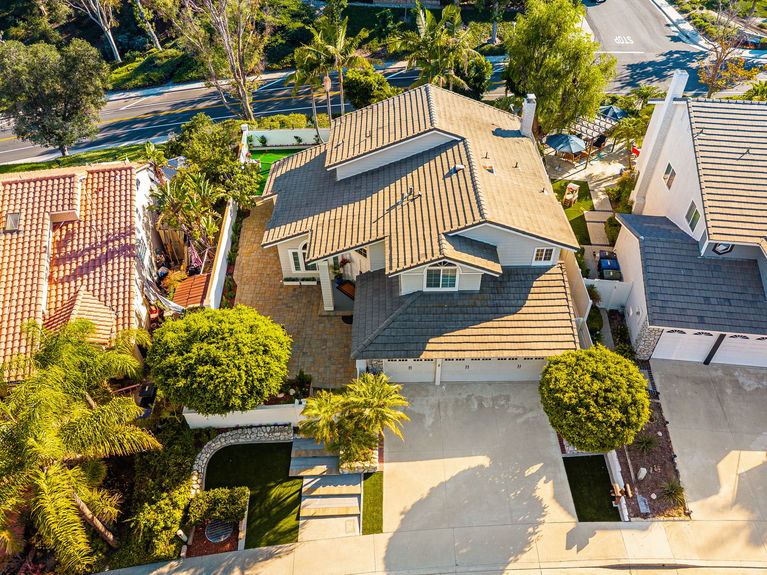 66_66-web-or-mls-DJI_20260802171747_0051_D