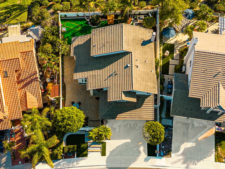 67_67-web-or-mls-DJI_20260802171756_0052_D
