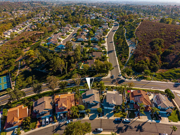 68_68-web-or-mls-DJI_20260802171812_0053_D