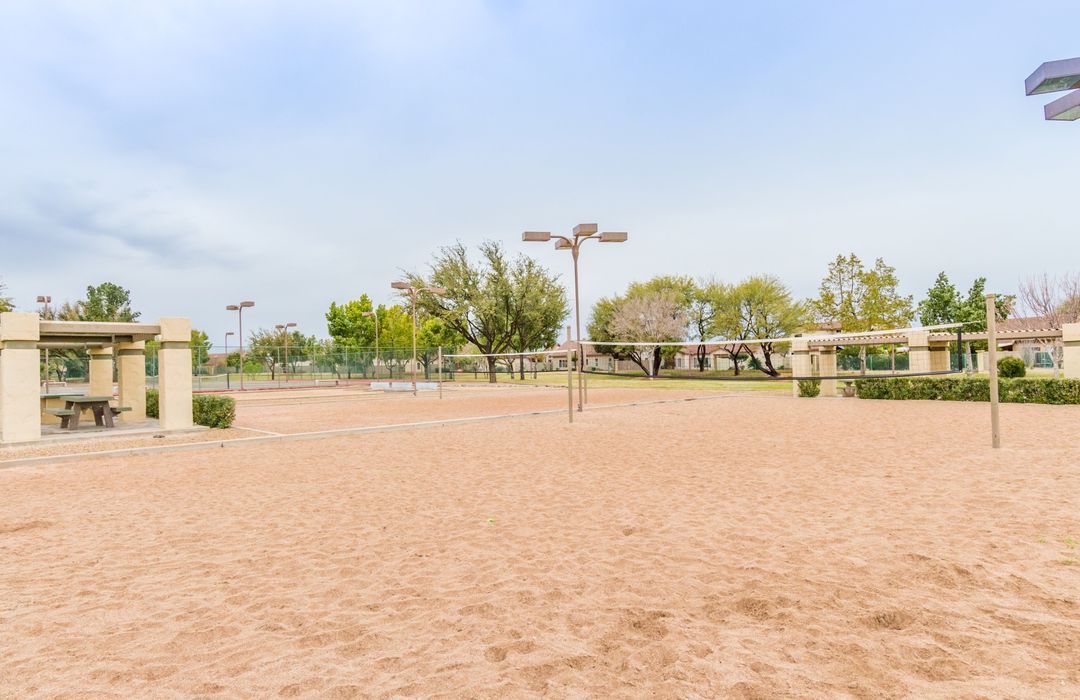 Kingswood Parke, Surprise The Bodeen Team