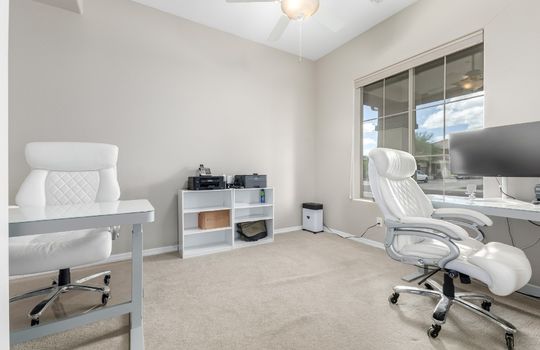 26_patio-staged2