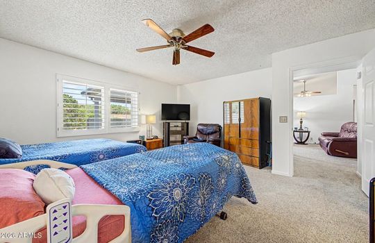 6116 W Willow Ave-15