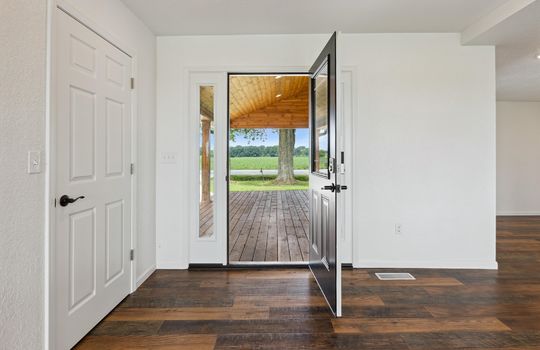 07-4798-N-Loomis-Rd-Mt-Pleasant-MI-48858-WindowStill-01