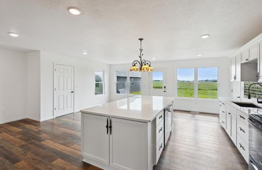 08-4798-N-Loomis-Rd-Mt-Pleasant-MI-48858-WindowStill-02