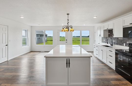 09-4798-N-Loomis-Rd-Mt-Pleasant-MI-48858-WindowStill-03