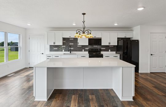 11-4798-N-Loomis-Rd-Mt-Pleasant-MI-48858-WindowStill-05