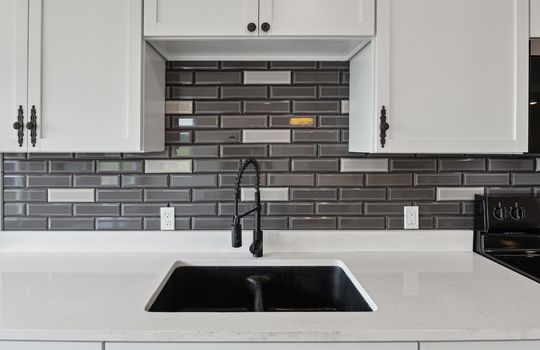 13-4798-N-Loomis-Rd-Mt-Pleasant-MI-48858-WindowStill-07