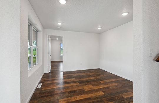 19-4798-N-Loomis-Rd-Mt-Pleasant-MI-48858-WindowStill-13