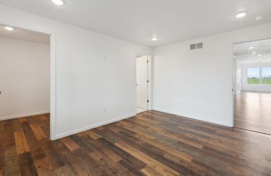 26-4798-N-Loomis-Rd-Mt-Pleasant-MI-48858-WindowStill-20