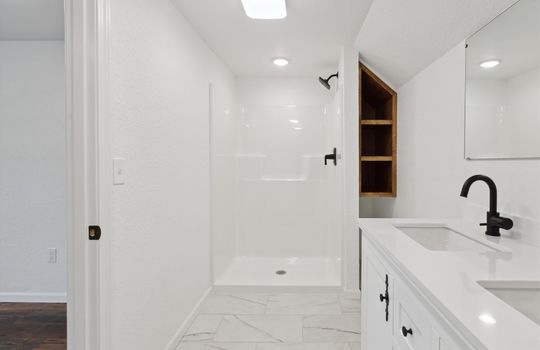 33-4798-N-Loomis-Rd-Mt-Pleasant-MI-48858-WindowStill-27