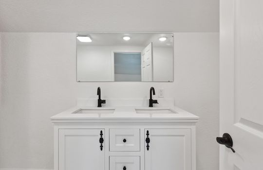 34-4798-N-Loomis-Rd-Mt-Pleasant-MI-48858-WindowStill-28