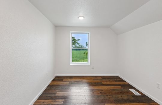 36-4798-N-Loomis-Rd-Mt-Pleasant-MI-48858-WindowStill-30